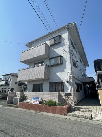ロイヤルコーポ高野台のエントランス