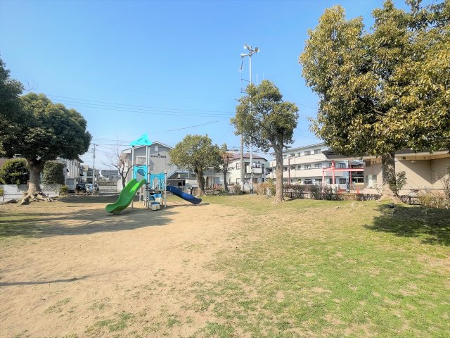 ロイヤルコーポ高野台のその他|目の前の公園