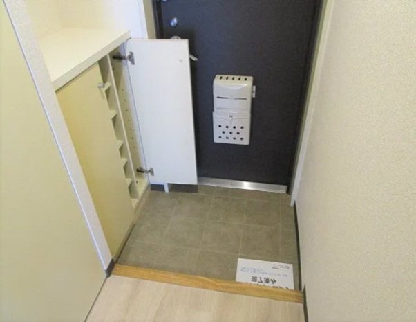 【玄関】