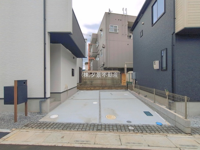 《仲介手数料無料》上尾市大字平方4267-4新築一戸建て‎グラファーレ
