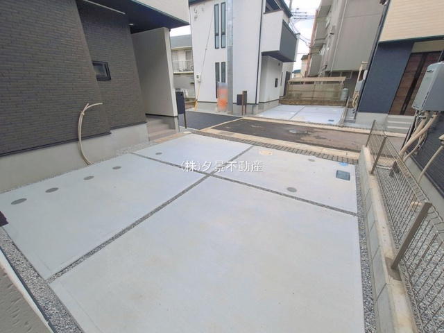 《仲介手数料無料》上尾市大字平方4267-4新築一戸建て‎グラファーレ