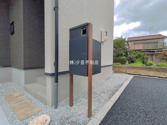 《仲介手数料無料》上尾市大字平方4267-4新築一戸建て‎グラファーレ