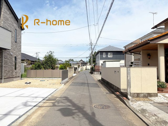 水戸市酒門町16期　新築戸建て　2号棟の前面道路含む現地写真|堂々！建物完成♪実際のお部屋をご見学可能です♪
ご見学が一番の資料！お気軽にお問い合わせ下さい♪