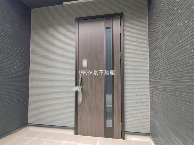 《仲介手数料無料》上尾市大字平方4267-4新築一戸建て‎グラファーレ