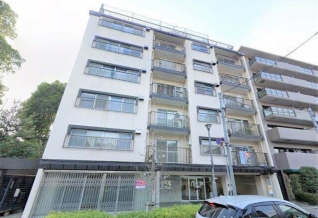 日生住宅小金井マンションの外観