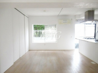 【居間・リビング】 | 若木住宅　３号棟 | 洋室のお部屋です。