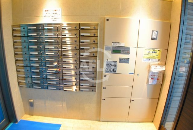 レジデンス心斎橋の設備|レジデンス心斎橋　メールＢＯＸ・宅配ＢＯＸ