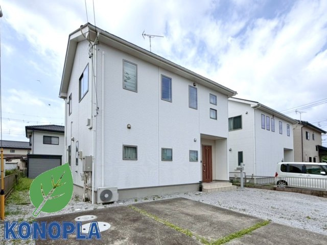 【中古戸建】伊勢崎市日乃出町の外観|■外観｜特徴のある個性的な住まいと美しい街並み、そして住みやすい環境を、ぜひ現地でご覧になりませんか。お気軽にお問合せください(^^) 