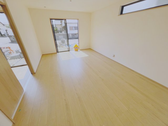 焼津市石津向町17番の居間・リビング