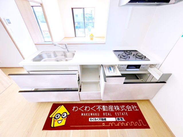 焼津市石津向町17番のキッチン