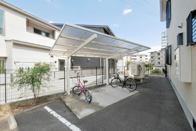 ビビエンタカワハラのその他共用部分|ビビエンタカワハラ102号室　自転車置き場
