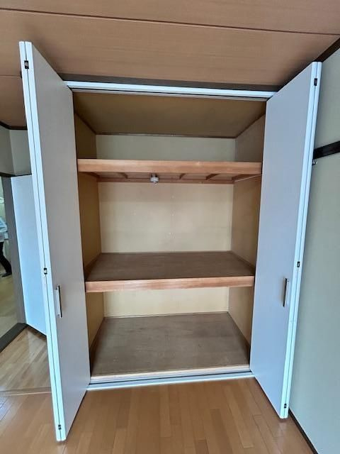 クレッセント椎名町１号棟の収納