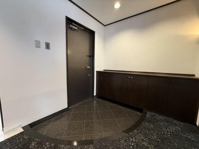 ＫＢコンフォート三条の玄関|玄関