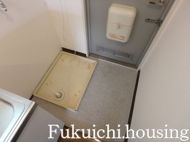 メゾンンジュネスの玄関
