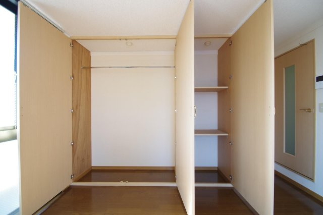 セントラル新南部壱番館の収納