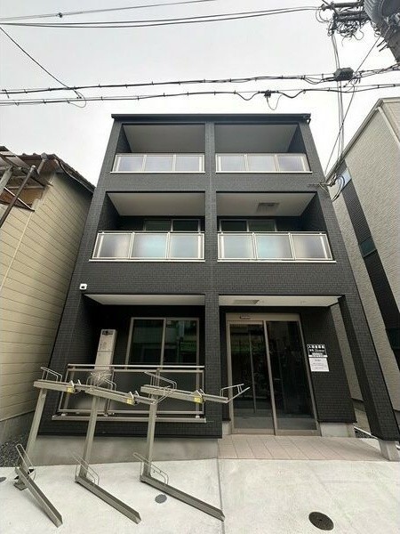 WindBell天下茶屋の外観