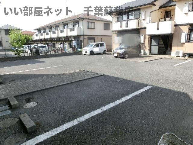 ヴェルドミール　Ａの駐車場|駐車場に車を止められます