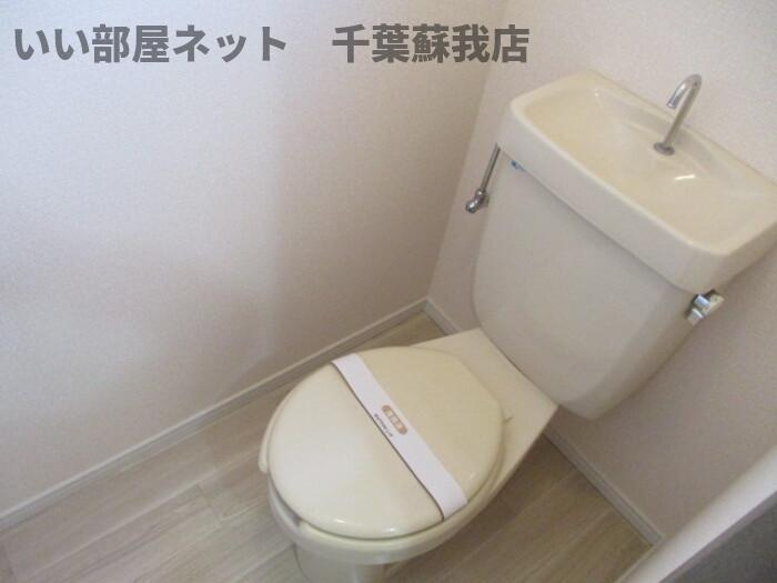 ヴェルドミール　Ａのトイレ|ゆったりとした空間のトイレです