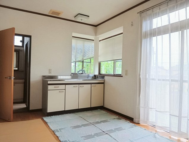 売中古戸建　静岡市清水区青葉町　の洋室|２階の洋室は増築されたもので、未登記です。