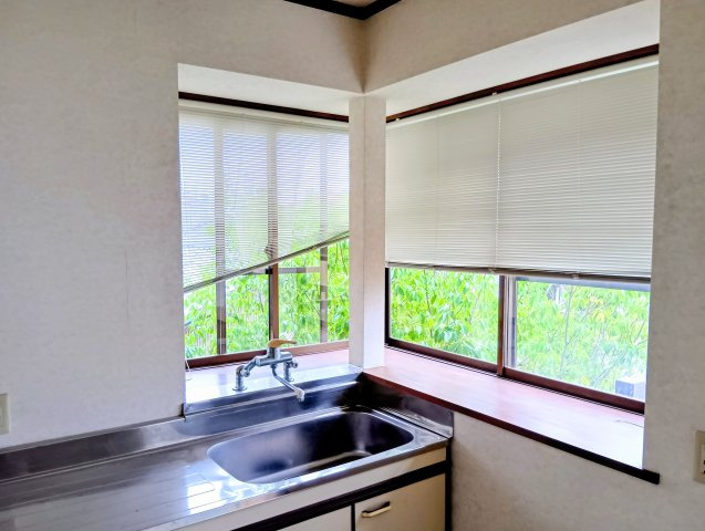 売中古戸建　静岡市清水区青葉町　のその他|出窓付き