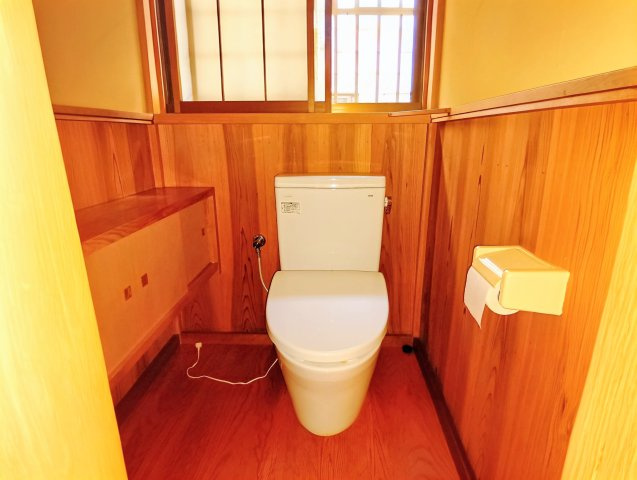 売中古戸建　静岡市清水区青葉町　のトイレ|１階トイレ