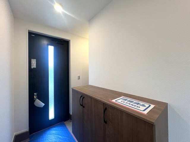 見晴らしの良い高台、これが本牧らしさでもあります。ラスト1棟は早い者勝ち！！な【中区本牧町1丁目新築戸建】の玄関|毎日通る玄関はこちらです