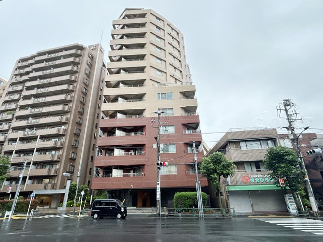 【外観】 | リシェ広尾 | 手入れの行き届いた外壁やエントランスなど、「見ればわかる」レベルで清潔感を保ったマンションです。築年数を感じさせない姿で皆様をお出迎えします。～即日のご見学可能～　お問合せはお気軽にどうぞ。