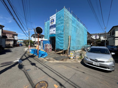 【前面道路含む現地写真】 | 綾瀬市落合南2丁目 新築戸建 全1棟