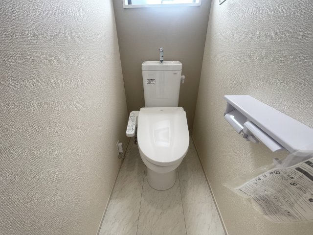与那原町与那原（全4棟）ラスト4号棟のトイレ|4号棟　温水洗浄便座♪