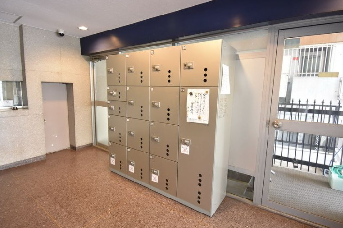 マンション市ヶ谷の設備|宅配ボックス