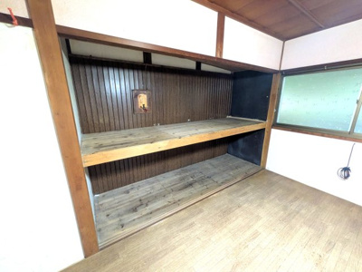 【収納】 | 高槻市大字田能小字城山 | ■納戸が3箇所あり収納スペースがたくさんありますよ。
