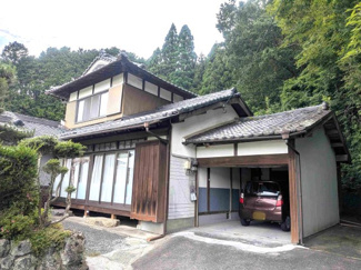 【外観】 | 高槻市大字田能小字城山 | ■新規専任物件■高槻市大字田能小字城山■土地44.06坪■田能バス停まで徒歩2分■広々の庭つき8KD■周辺環境はのどかな田園風景です。
