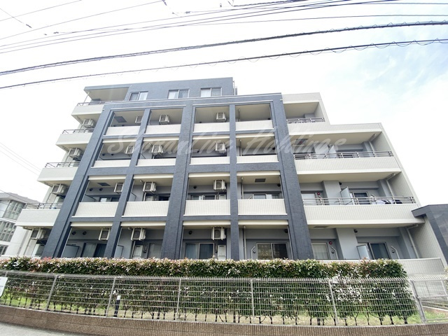 藤沢市弥勒寺１丁目の賃貸マンションの外観
