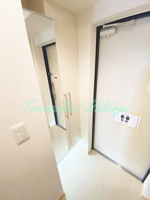 藤沢市弥勒寺１丁目の賃貸マンションの玄関|お履き物が多い方にもおすすめ♪