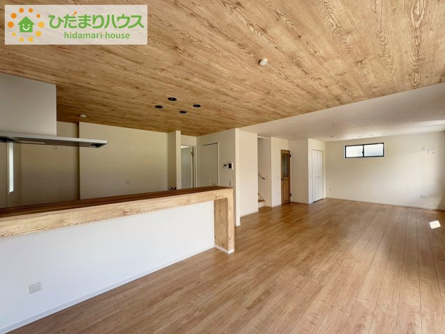 ひたちなか市津田東1期　新築戸建　1号棟の居間・リビング|家族の集まるLDKは広々20.8帖！贅沢な空間を演出！