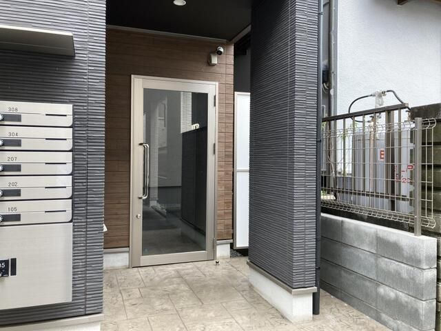 Ｂｅｓｔ　Ｓｔａｇｅ　Ｃａｂｉｎ氷川町のエントランス