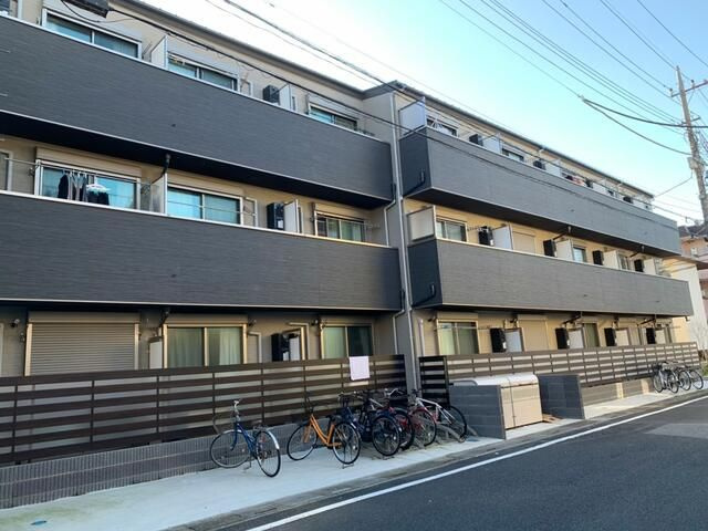 Ｂｅｓｔ　Ｓｔａｇｅ　Ｃａｂｉｎ氷川町の外観