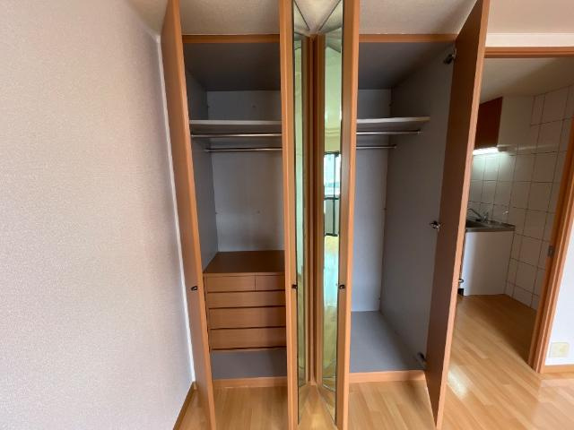 アンビションⅡの収納|クローゼット