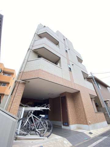ブライトヒルズ新宿の外観