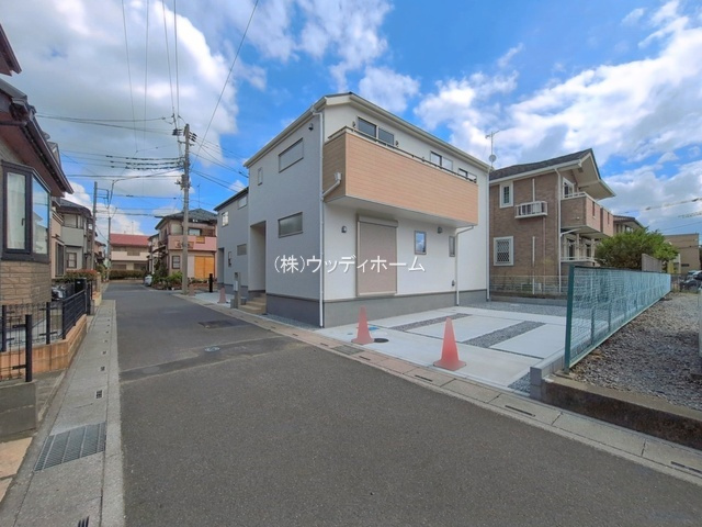 春日部市大沼第2　新築一戸建て　2号棟の前面道路含む現地写真