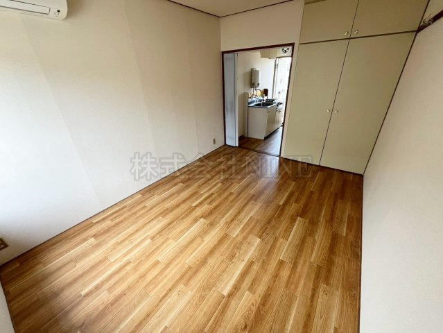 パインバレーの居間・リビング|※写真と現況に相違がある場合は、現況を優先します。