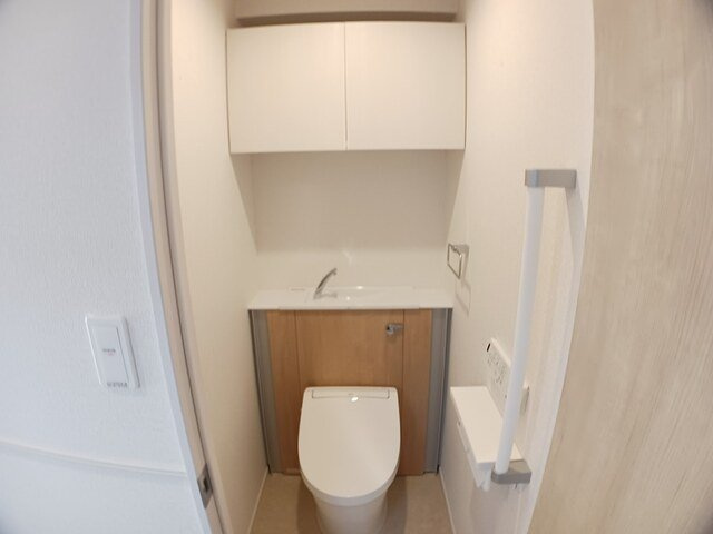 【トイレ】 | ＦＬレジデンス１ | 落ち着いたトイレです