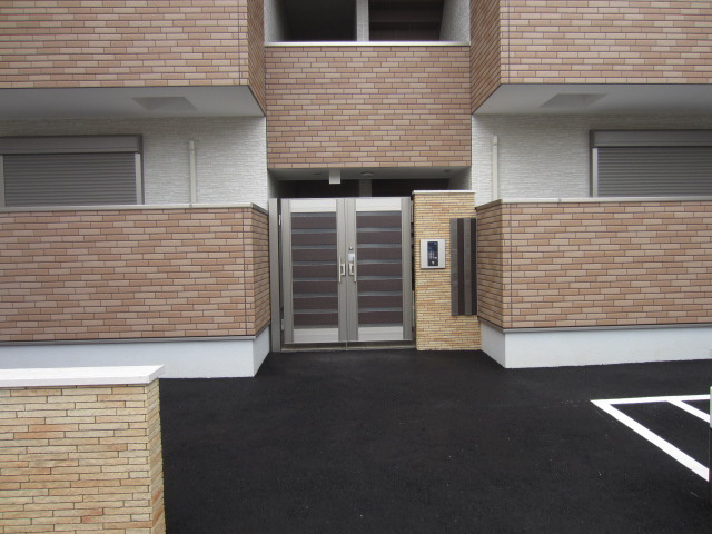 【エントランス】