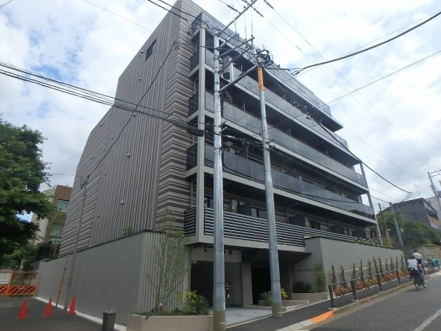 プラート宮坂の外観