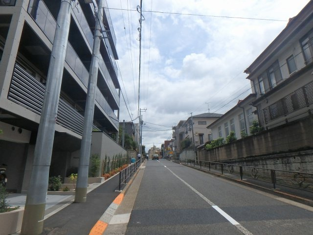 プラート宮坂の駐車場