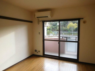 【居間・リビング】 | 高御所ロイヤルマンション