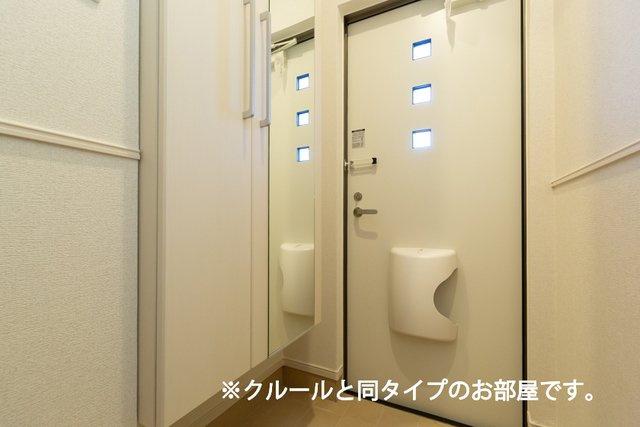 フォーリーフ　クローバーズの玄関