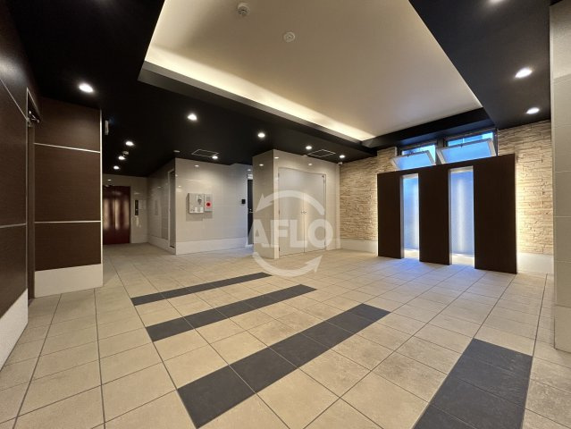 TOYOTOMi STAY Premium 梅田西のロビー|UMEDA ISLAND RESIDENCE　ロビー