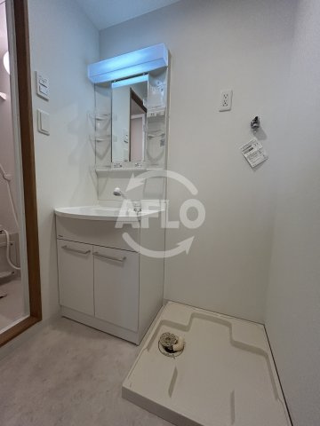 TOYOTOMi STAY Premium 梅田西の洗面所|UMEDA ISLAND RESIDENCE　独立洗面台