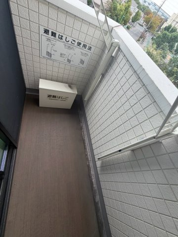 Warren kanseiⅡのバルコニー